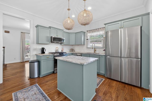 118 CREST DRIVE, Chelsea, AL 35147