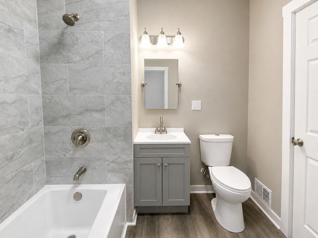 4637 W Mclean Avenue, Chicago, IL 60639