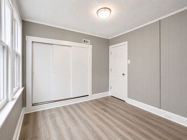 4637 W Mclean Avenue, Chicago, IL 60639