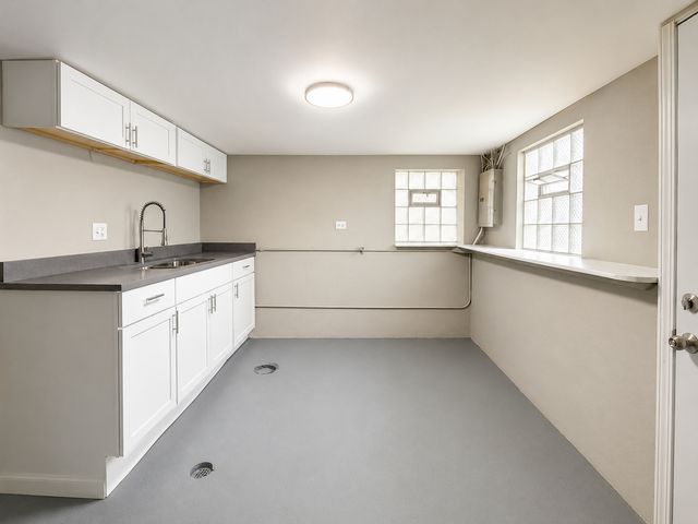4637 W Mclean Avenue, Chicago, IL 60639