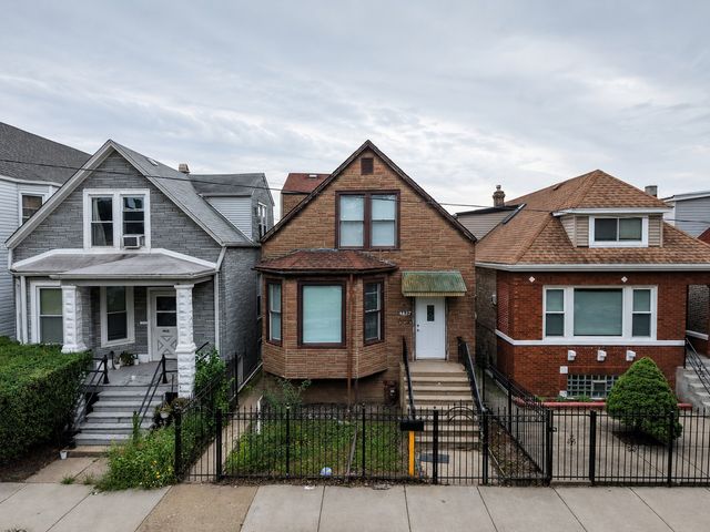 4637 W Mclean Avenue, Chicago, IL 60639