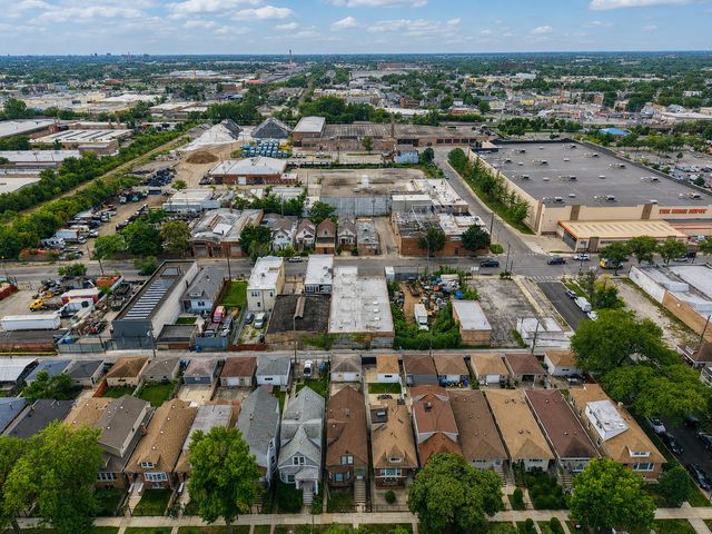4637 W Mclean Avenue, Chicago, IL 60639