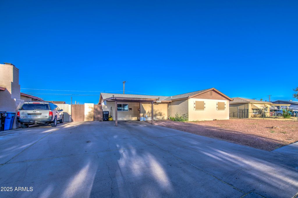 4727 N 50TH Drive, Phoenix, AZ 85031 — photo 3