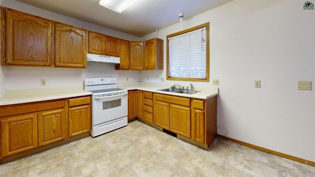 802 23RD AVENUE, Fairbanks, AK 99701
