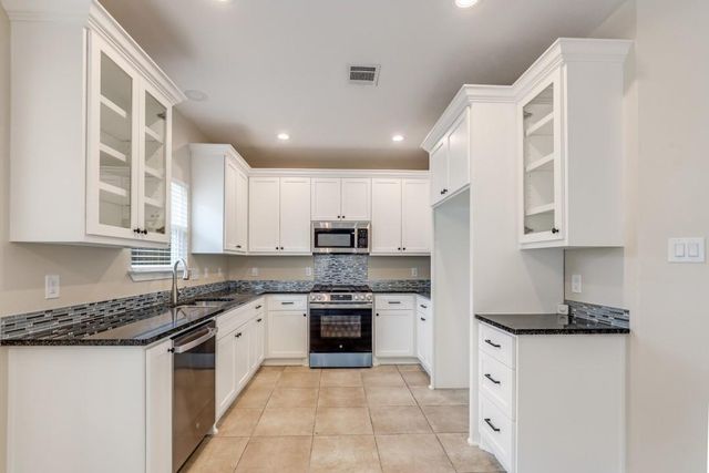 3231 Alabama Street, Houston, TX 77004