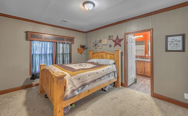 1176 Blue Cut Road N, Mcgregor, TX 76657