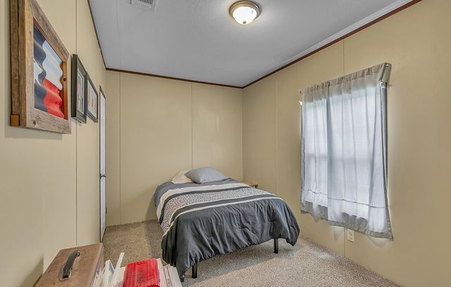 1176 Blue Cut Road N, Mcgregor, TX 76657