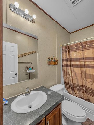 1176 Blue Cut Road N, Mcgregor, TX 76657