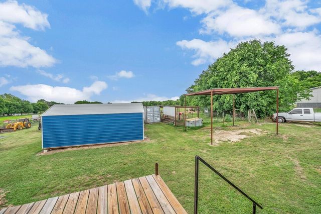 1176 Blue Cut Road N, Mcgregor, TX 76657