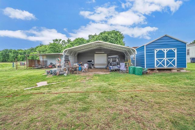 1176 Blue Cut Road N, Mcgregor, TX 76657