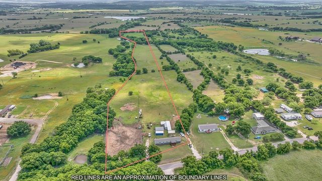 1176 Blue Cut Road N, Mcgregor, TX 76657