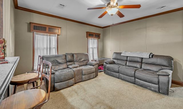 1176 Blue Cut Road N, Mcgregor, TX 76657