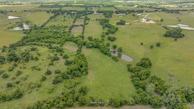 1176 Blue Cut Road N, Mcgregor, TX 76657