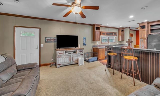 1176 Blue Cut Road N, Mcgregor, TX 76657