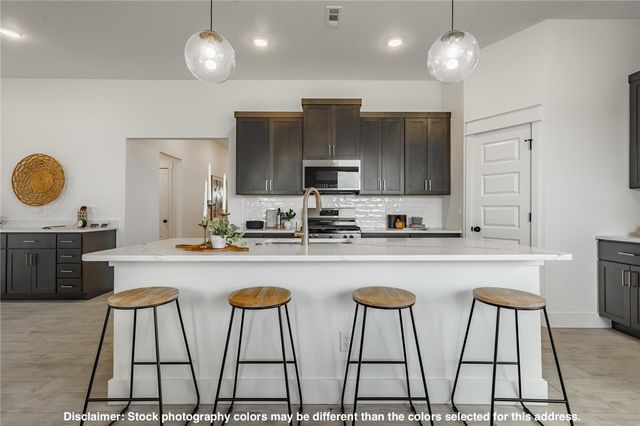 2895 Roe Deer Street, Springdale, AR 72762