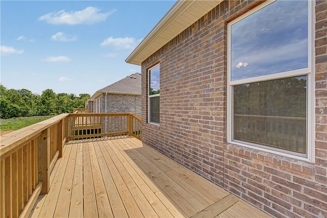 2895 Roe Deer Street, Springdale, AR 72762