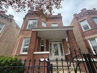 2110 N Avers Avenue, Chicago, IL 60647