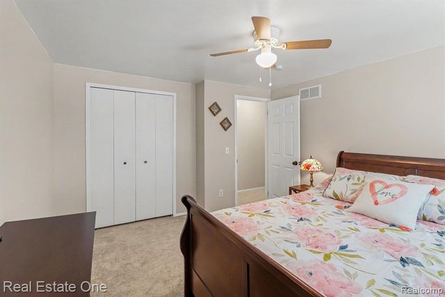 22344 Brookfield Drive, South Lyon, MI 48178