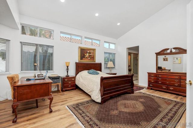 1225 via Rafael, San Marcos, CA 92078