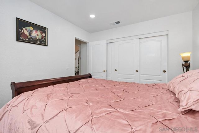 1225 via Rafael, San Marcos, CA 92078