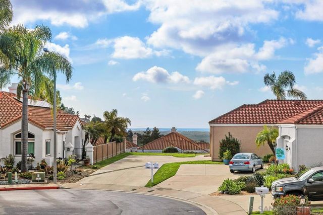 1225 via Rafael, San Marcos, CA 92078