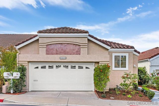 1225 via Rafael, San Marcos, CA 92078