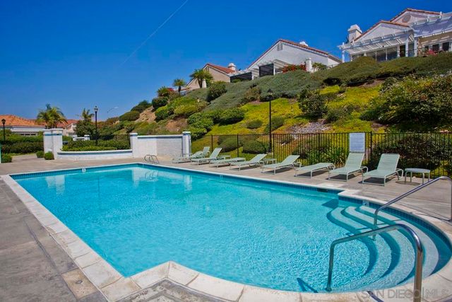 1225 via Rafael, San Marcos, CA 92078