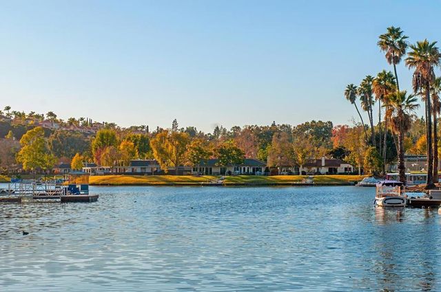 1225 via Rafael, San Marcos, CA 92078