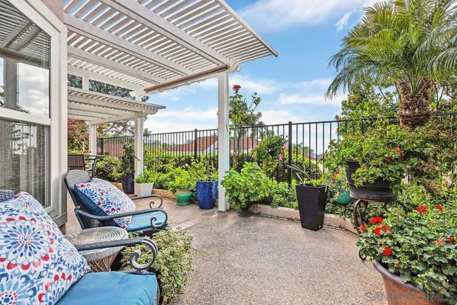 1225 via Rafael, San Marcos, CA 92078