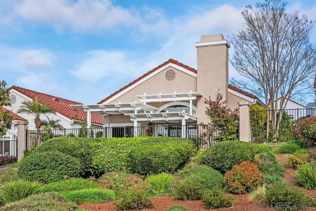 1225 via Rafael, San Marcos, CA 92078