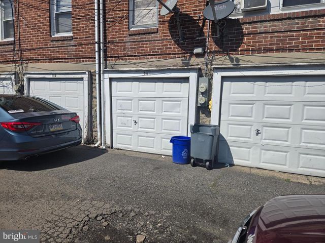 314 E ESSEX AVE, Lansdowne, PA 19050