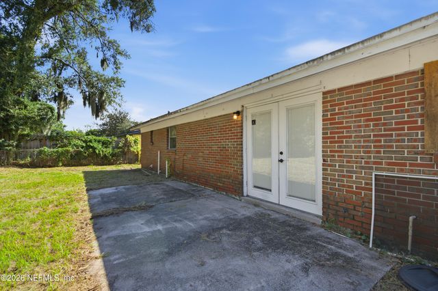 7386 DOSTIE Drive E, Jacksonville, FL 32209