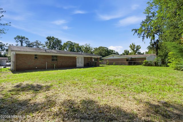 7386 DOSTIE Drive E, Jacksonville, FL 32209