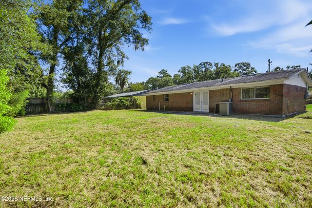 7386 DOSTIE Drive E, Jacksonville, FL 32209
