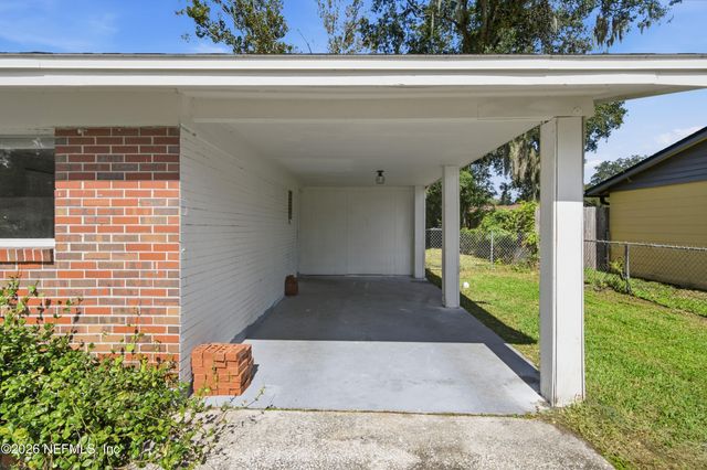 7386 DOSTIE Drive E, Jacksonville, FL 32209