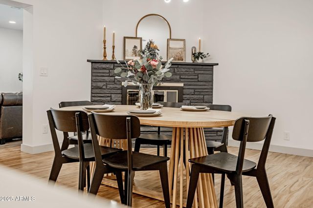 7018 N 13TH Street, Phoenix, AZ 85020