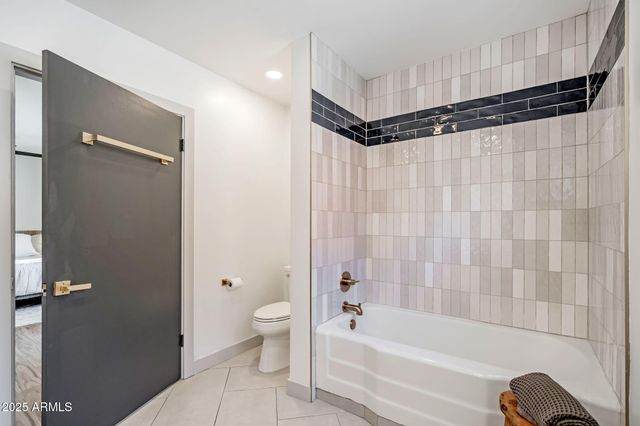 7018 N 13TH Street, Phoenix, AZ 85020