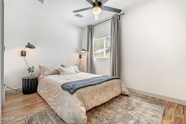 7018 N 13TH Street, Phoenix, AZ 85020