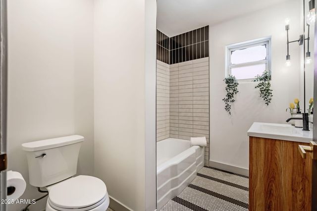 7018 N 13TH Street, Phoenix, AZ 85020