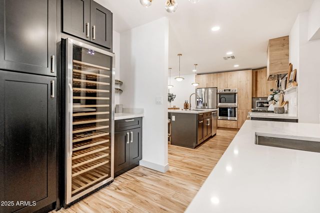 7018 N 13TH Street, Phoenix, AZ 85020