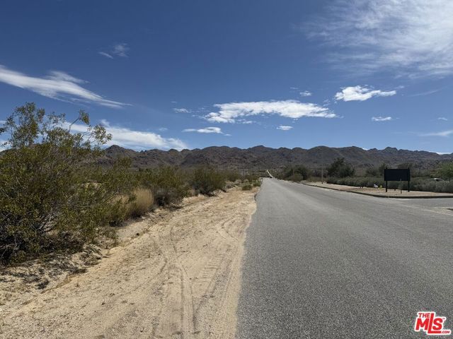 6175 Rotary Way, Joshua Tree, CA 92252