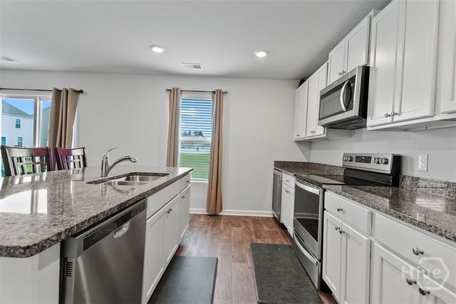 228 Skylark Road, Bloomingdale, GA 31302