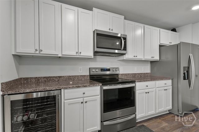 228 Skylark Road, Bloomingdale, GA 31302