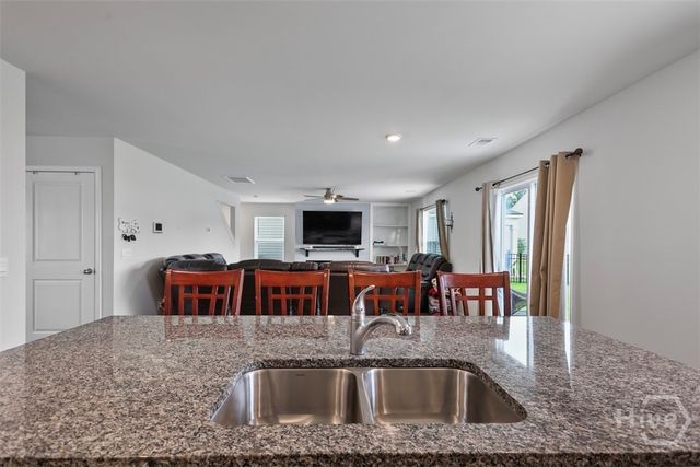 228 Skylark Road, Bloomingdale, GA 31302