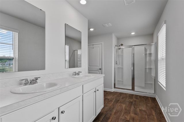 228 Skylark Road, Bloomingdale, GA 31302