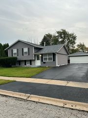 4603 S Churchill Drive, Richton Park, IL 60471