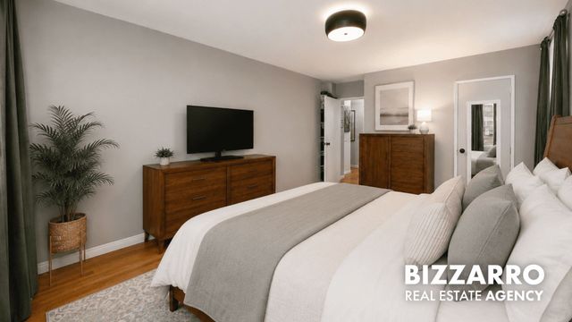 3185 Crescent St Apt 215, New York City, NY 11106