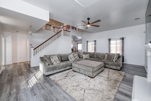 5524 N Olinda Avenue, Fresno, CA 93723