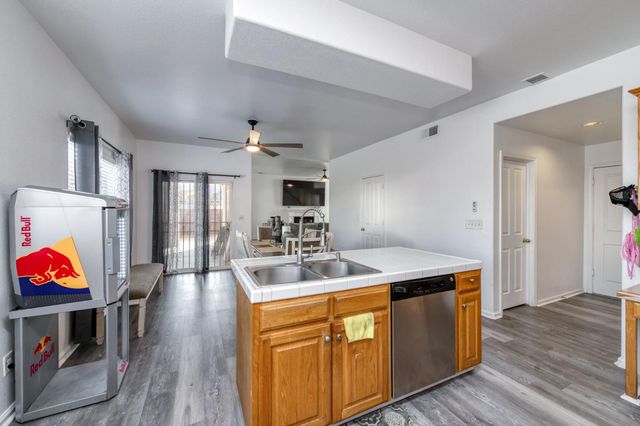 5524 N Olinda Avenue, Fresno, CA 93723