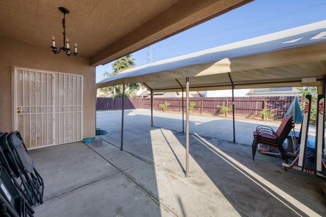 5524 N Olinda Avenue, Fresno, CA 93723